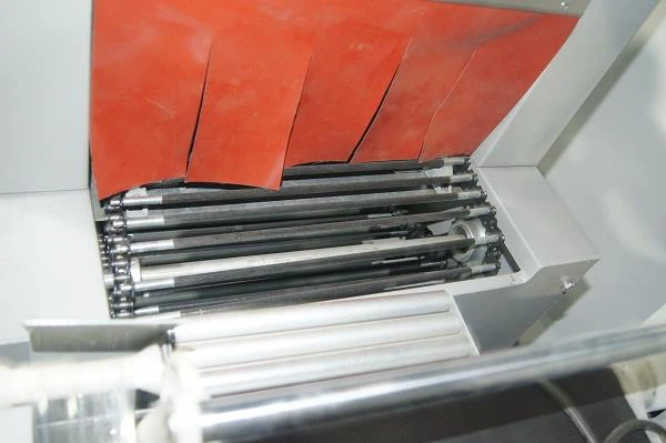 L Type Small Paper Box And Team Bottles Cutting Shrinking Packing Machine